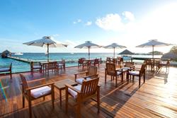 Maldives scuba diving holiday - Eriyadu Island Resort. Decking.